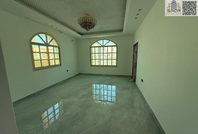 55741572 - Property Image 2