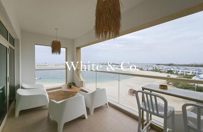 Apartment - 2 Bedrooms - 4 Bathrooms for rent in Al Haseer - Shoreline Apartments - Palm Jumeirah - Dubai