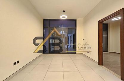 Apartment - 1 Bedroom - 2 Bathrooms for rent in Saleh Residence 3 - Jumeirah Garden City - Al Satwa - Dubai