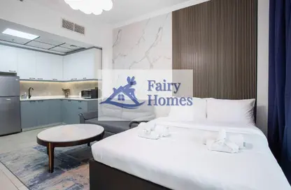 Apartment - Studio - 1 Bathroom for rent in Burj Al Nujoom - Downtown Dubai - Dubai