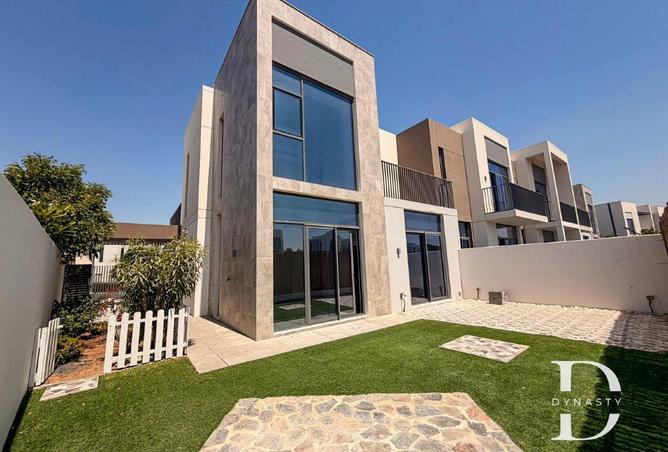 103243128 - Property Main Image