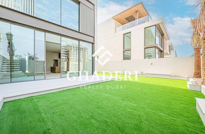 Townhouse - 3 Bedrooms - 5 Bathrooms for rent in Nad Al Sheba Gardens 2 - Nad Al Sheba Gardens - Nad Al Sheba - Dubai