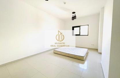 Apartment - 1 Bedroom - 2 Bathrooms for rent in Muwailih Building - Muwaileh - Sharjah
