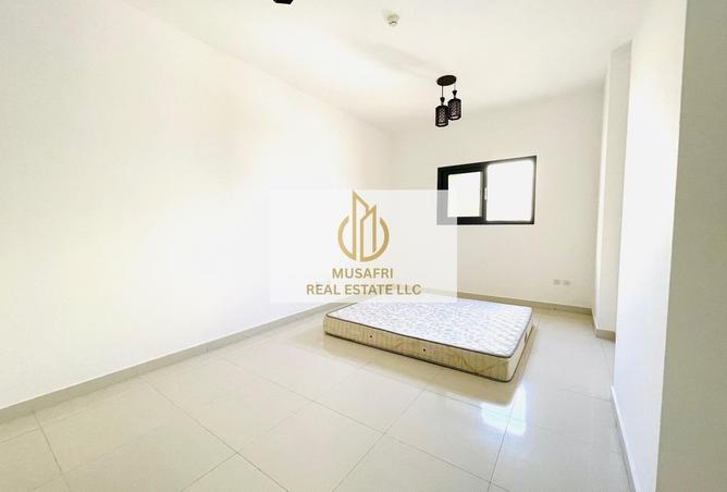 100835430 - Property Image 3