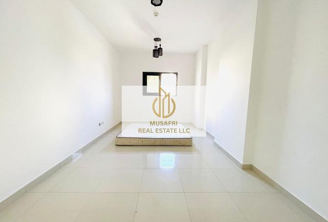 100835430 - Property Image 2