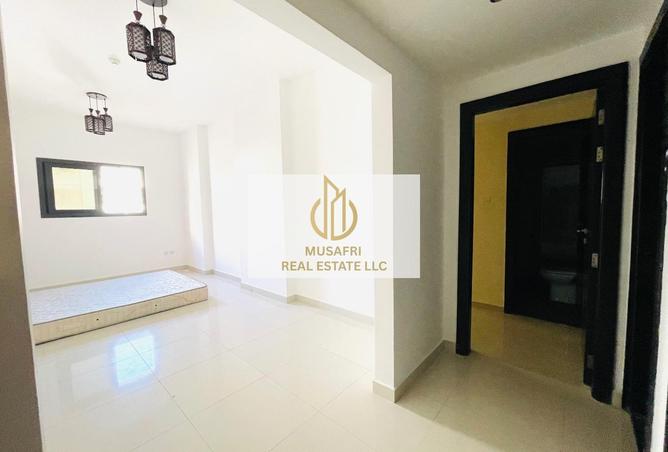 100835430 - Property Main Image