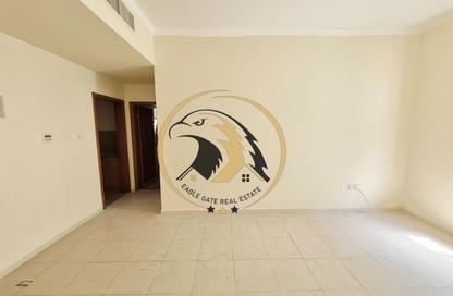Apartment - 1 - 1 for rent in Fire Station Road - Muwaileh - Sharjah Apartment - 1 - 1 for rent in Fire Station Road - Muwaileh - Sharjah