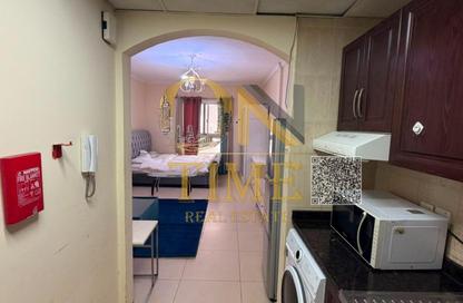 Apartment - Studio - 1 Bathroom for rent in Jasmine Towers - Garden City - Ajman