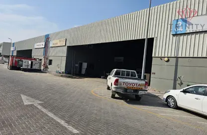 Warehouse - Studio - 4 Bathrooms for rent in Jebel Ali Industrial 1 - Jebel Ali Industrial - Jebel Ali - Dubai