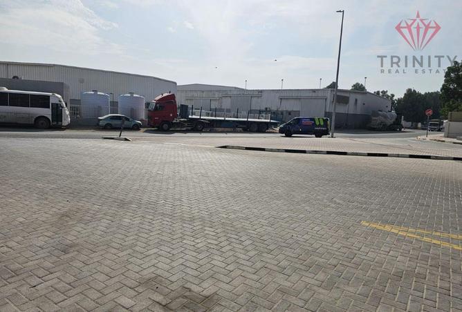 83233727 - Property Image 3