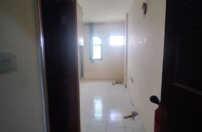 Apartment - Studio - 1 Bathroom for rent in Bu Tina - Al Sharq - Sharjah