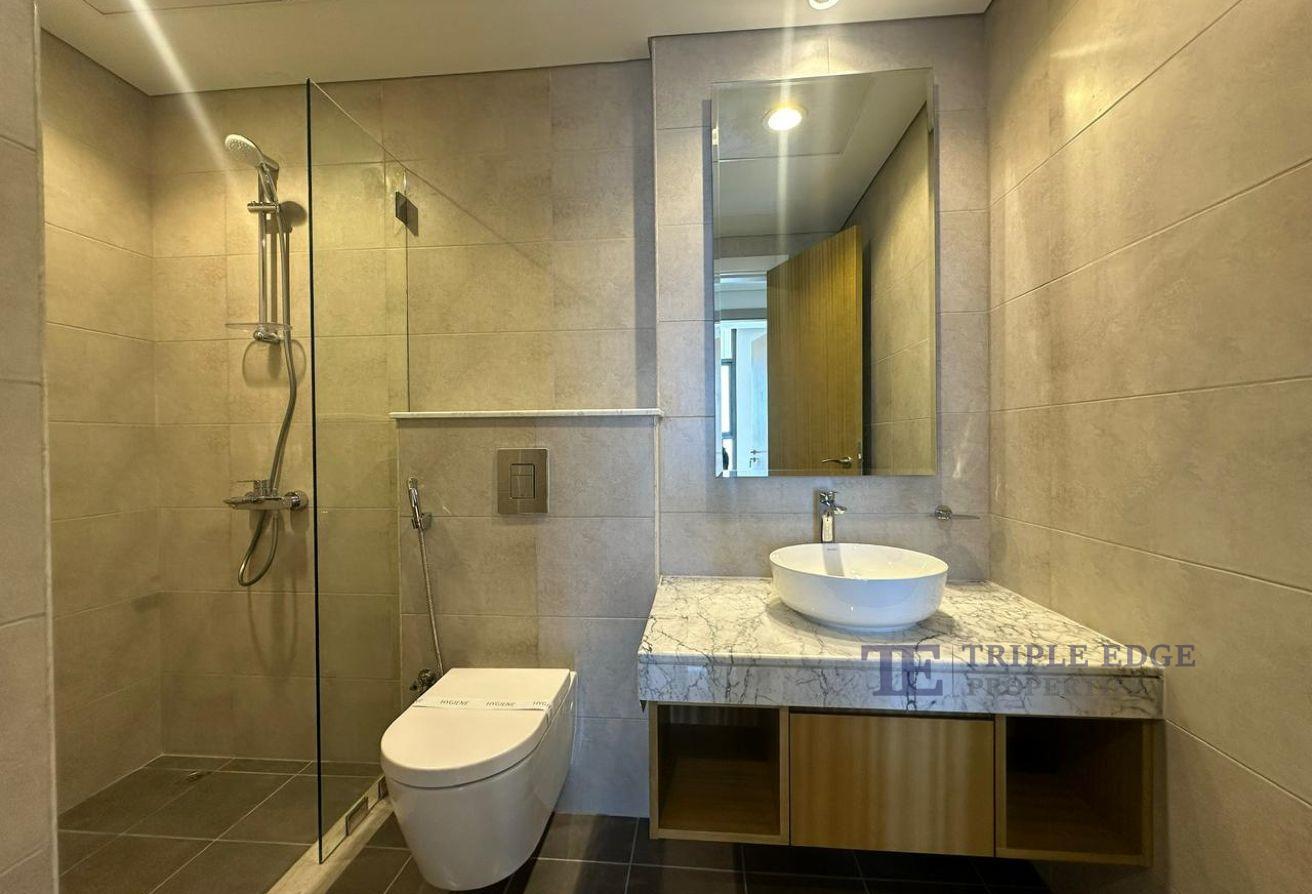 High-Floor 1BR | Furnished| City & Pool View photo 6