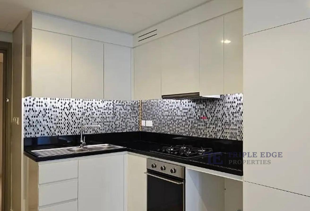 High-Floor 1BR | Furnished| City & Pool View photo 4