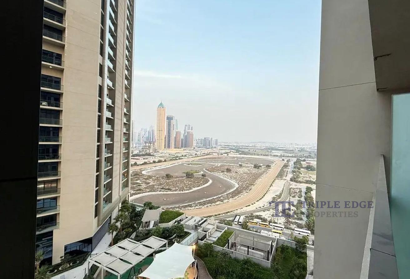 High-Floor 1BR | Furnished| City & Pool View photo 8
