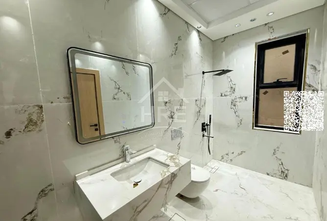 84087300 - Property Image 3
