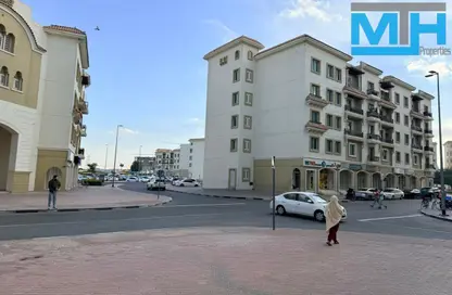 سكن الموظفين - استوديو - 2 حمامات للايجار في الورسان - دبي