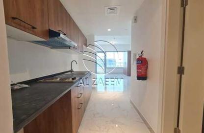 Apartment - Studio - 1 Bathroom for sale in Oasis 2 - Oasis Residences - Masdar City - Abu Dhabi