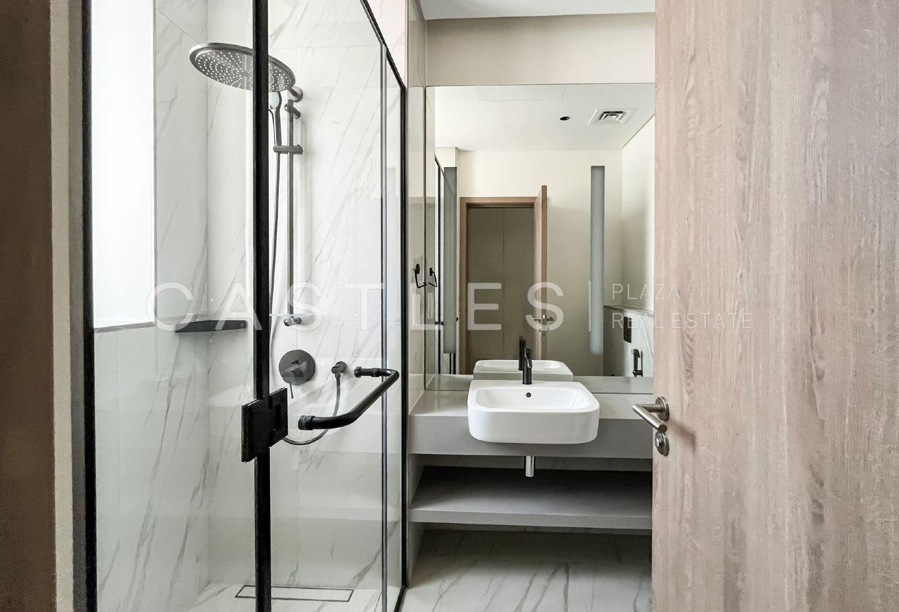 Spacious 4 Bedroom Villa | For Rent photo 25