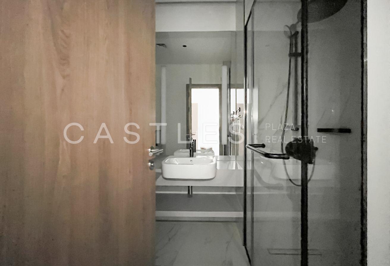 Spacious 4 Bedroom Villa | For Rent photo 30