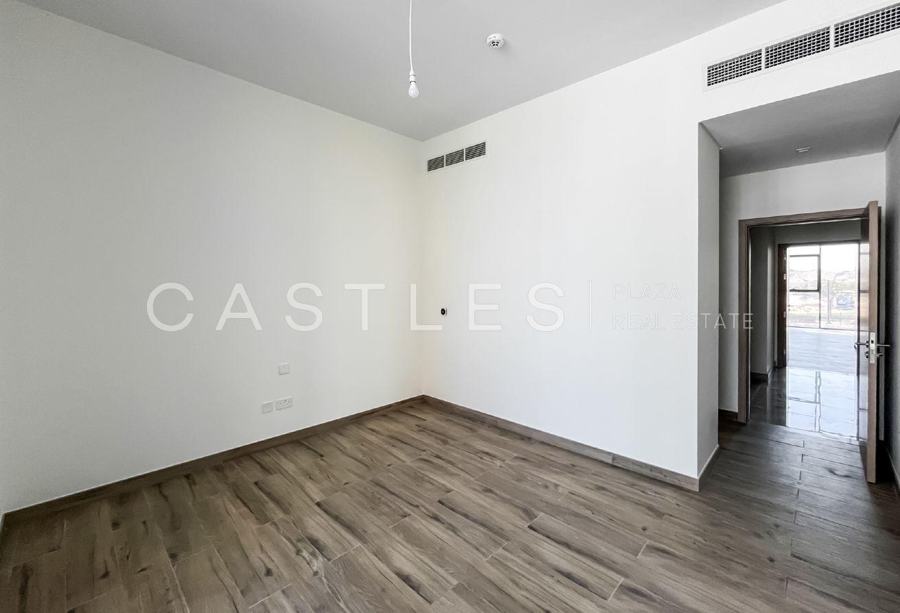 Spacious 4 Bedroom Villa | For Rent photo 23