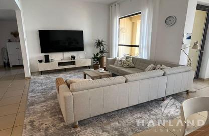 Apartment - 2 - 2 for rent in Rimal 1 - Rimal - Jumeirah Beach Residence - Dubai