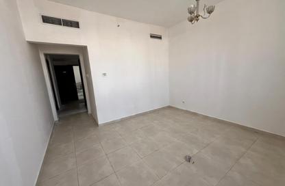 Apartment - 1 Bedroom - 2 Bathrooms for rent in Al Qulaya'ah - Al Sharq - Sharjah
