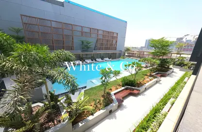 شقة - غرفة نوم - 2 حمامات للايجار في هاملتون هاوس - منطقة 14 - قرية جميرا الدائرية - دبي