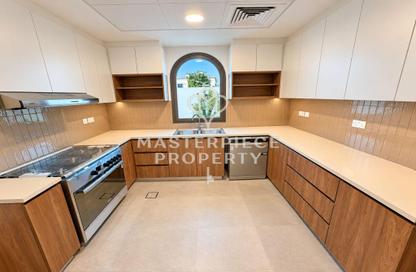 Villa - 3 - 5 for sale in Toledo - Bloom Living - Zayed City (Khalifa City C) - Khalifa City - Abu Dhabi