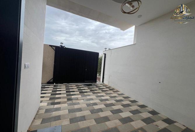 90086332 - Property Image 3