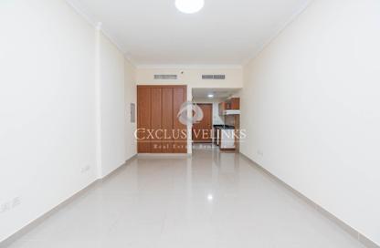 Apartment - Studio - 1 Bathroom for rent in Plaza Residences 1 - Plaza Residences - District 13 - Jumeirah Village Circle - Dubai Apartment - Studio - 1 Bathroom for rent in Plaza Residences 1 - Plaza Residences - District 13 - Jumeirah Village Circle - Dubai