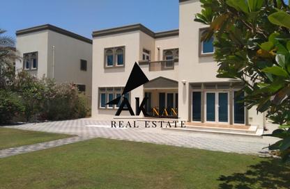 Villa - 3 Bedrooms - 5 Bathrooms for rent in Jumeirah Park - Dubai