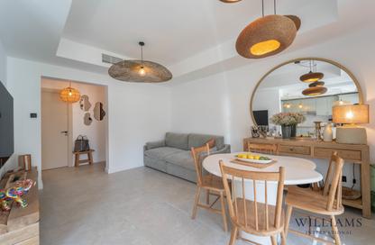 Villa - 2 Bedrooms - 3 Bathrooms for sale in Springs 10 - The Springs - Dubai
