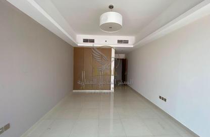 Apartment - 1 Bedroom - 2 Bathrooms for rent in Gulfa Towers - Al Rashidiya 1 - Al Rashidiya - Ajman Apartment - 1 Bedroom - 2 Bathrooms for rent in Gulfa Towers - Al Rashidiya 1 - Al Rashidiya - Ajman