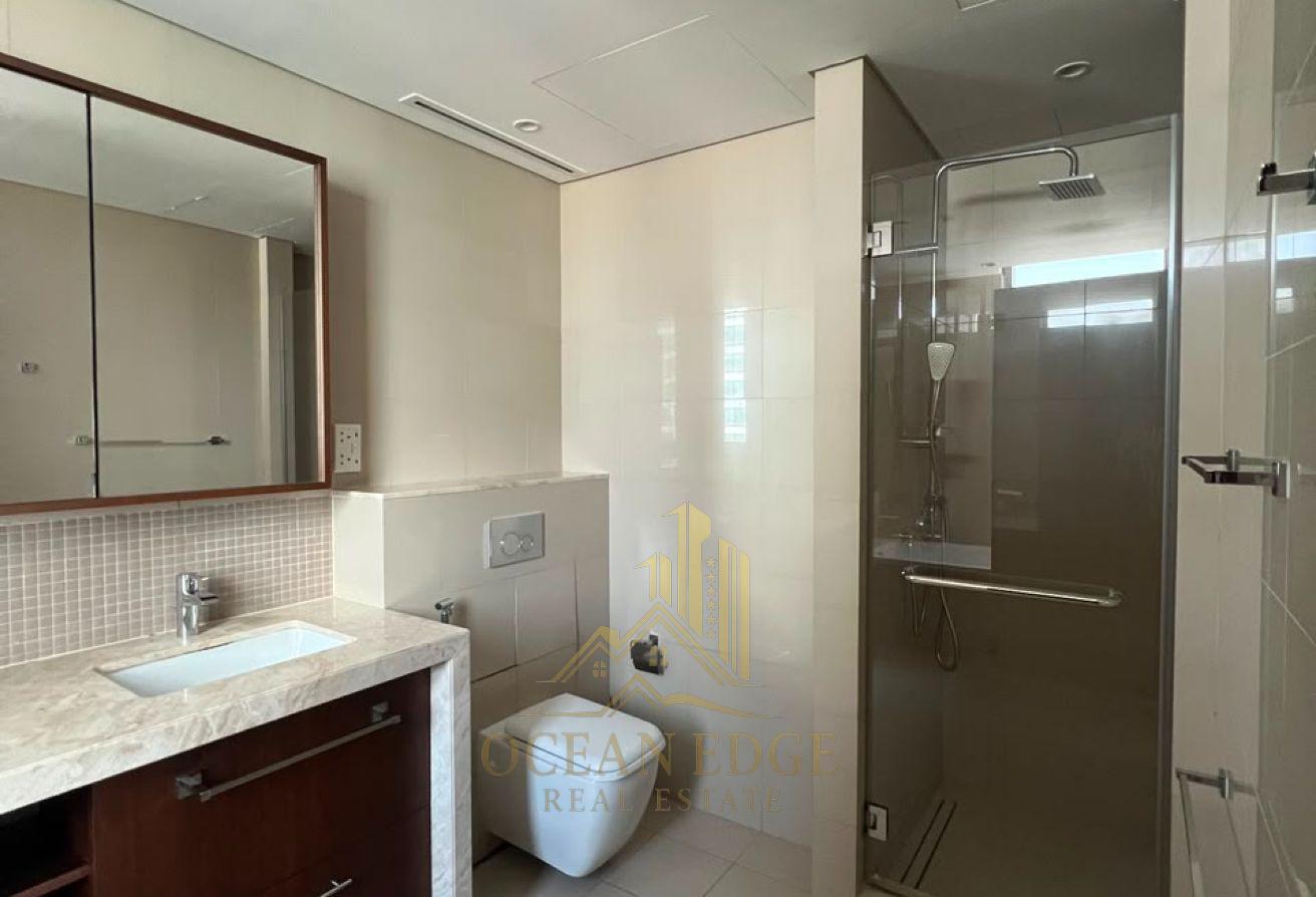 Spacious 3BR | Unfurnished | Mid Floor photo 5