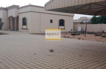 Villa - 4 - 5 for rent in Al Riffa - Ras Al Khaimah