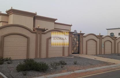Villa - 4 - 5 for rent in Al Riffa - Ras Al Khaimah