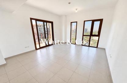 Apartment - 3 Bedrooms - 3 Bathrooms for sale in Zahra Breeze Apartments 3A - Zahra Breeze Apartments 3 - Zahra Breeze Apartments - Town Square - Dubai