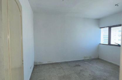 Apartment - 2 Bedrooms - 2 Bathrooms for rent in Dar Al Majaz - Jamal Abdul Nasser Street - Al Majaz - Sharjah