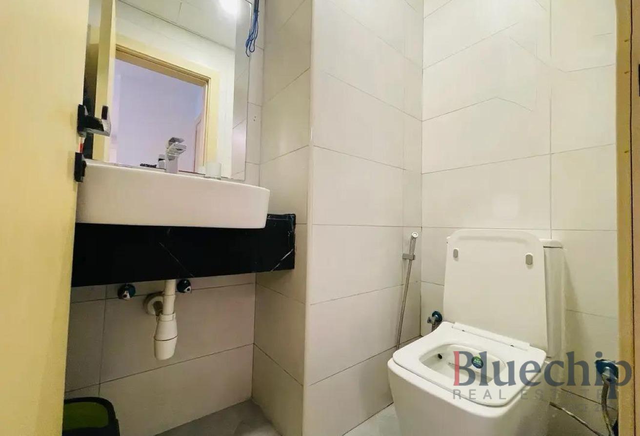Bright and Spacious | Modern Living | Book Now photo 7
