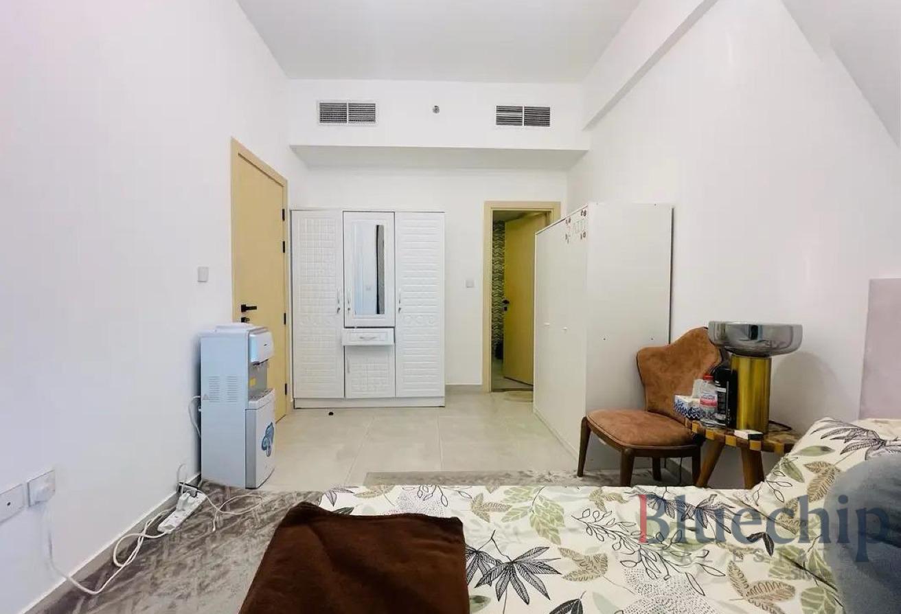 Bright and Spacious | Modern Living | Book Now photo 4