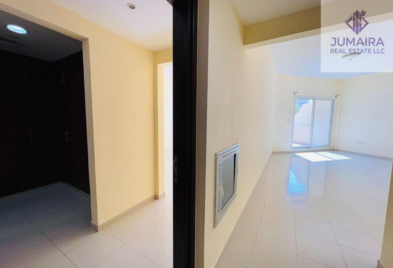 Bab Al Bahr 1BR | Pool View – Beach Access I Sale