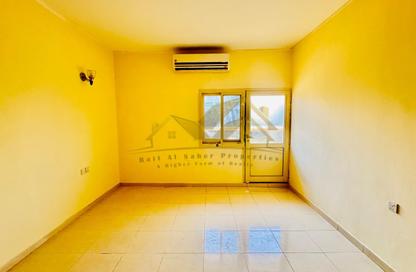 Apartment - 2 - 2 for rent in Al Muteena - Deira - Dubai