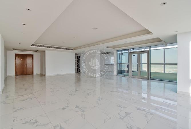 73864953 - Property Main Image