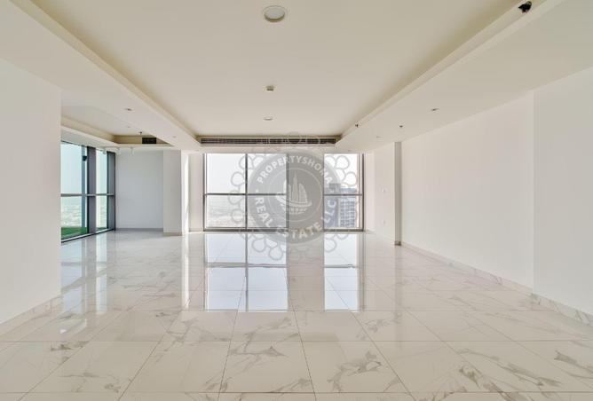 73864953 - Property Image 2