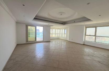 Apartment - 3 Bedrooms - 4 Bathrooms for rent in Al Khan Corniche - Al Khan - Sharjah