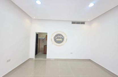 Apartment - Studio - 1 Bathroom for rent in Al Mushrif Villas - Al Mushrif - Abu Dhabi Apartment - Studio - 1 Bathroom for rent in Al Mushrif Villas - Al Mushrif - Abu Dhabi