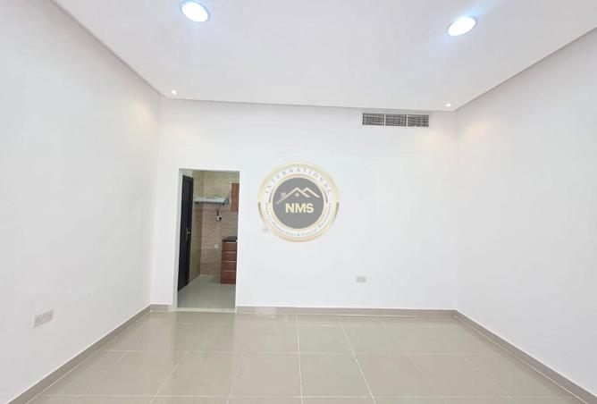 121548001 - Property Image 3