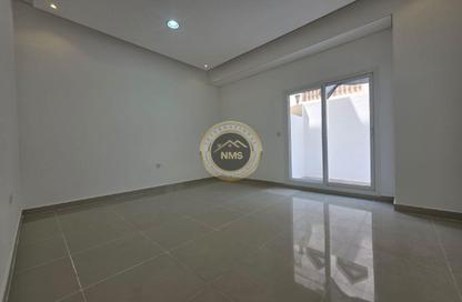 Apartment - Studio - 1 Bathroom for rent in Al Mushrif Villas - Al Mushrif - Abu Dhabi