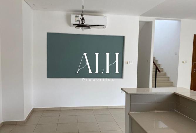 128808195 - Property Image 3