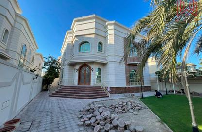Villa - 5 Bedrooms - 6 Bathrooms for rent in Umm Suqeim 2 Villas - Umm Suqeim 2 - Umm Suqeim - Dubai